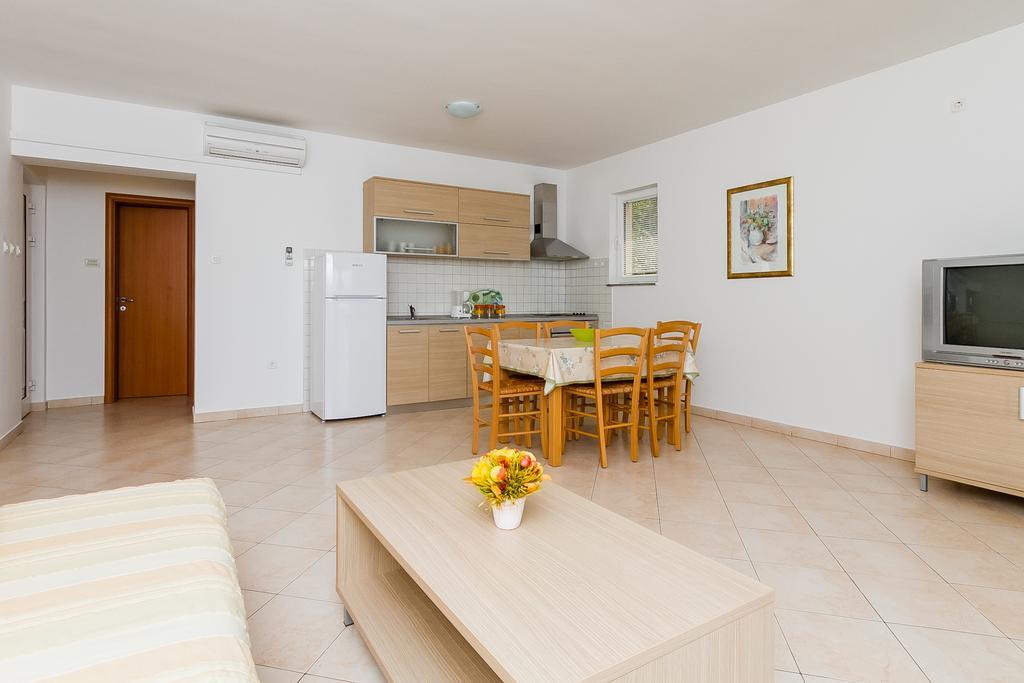 Apartments Vukelic Klenovica Pokój zdjęcie
